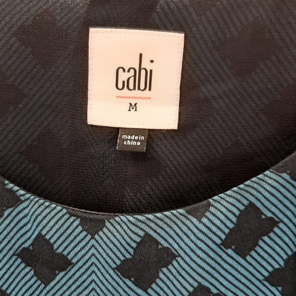 CAbi Pacific blue Foulard split black top Medium - Picture 5 of 11